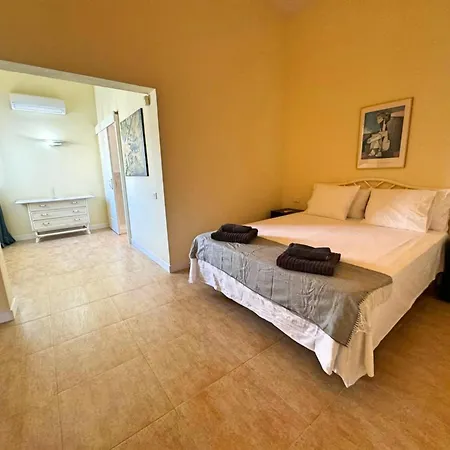 Hibiscus Holiday home *
